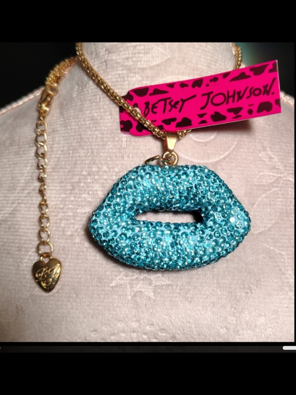 Betsey Johnson Aqua Crystal Lip Pendant Necklace on Gold Chain